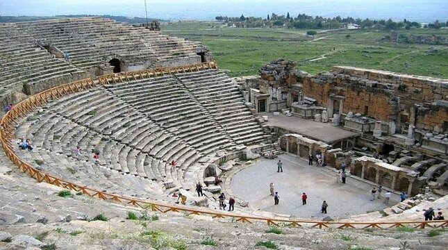 Daily Pamukkale and Aphrodisias Tour from Istanbul